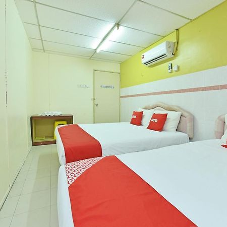 Malacca Spot On 90472 Hotel Heritage מראה חיצוני תמונה